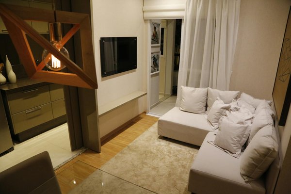 The Latest Trends in UK Women's Fashion: What's Hot This Season?